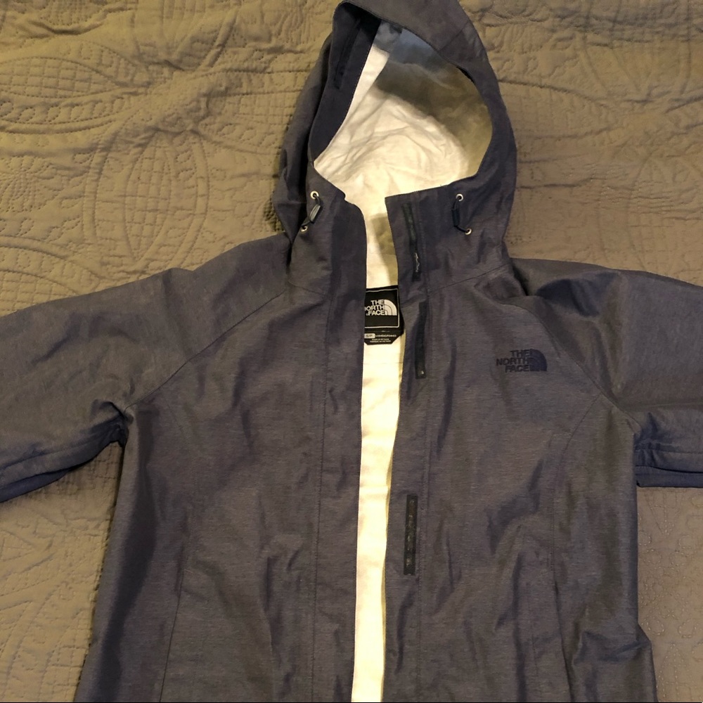 The North Face Dryvent rain jacket/shell
